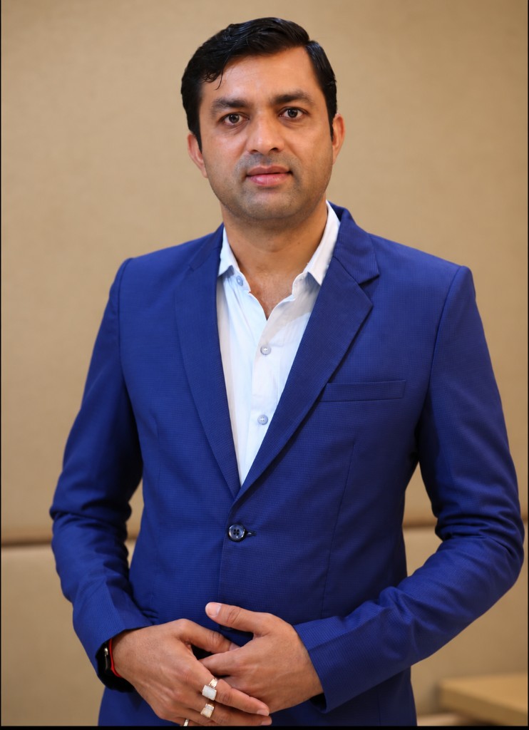 Himmatbhai Sutariya, founder of Mahaveer Jewellers